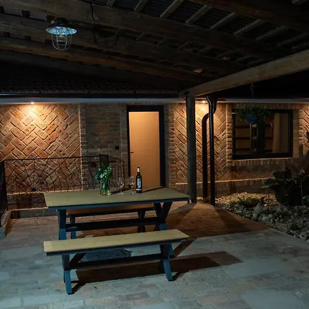 Ecitlav - Habitación en casa particular Valtice